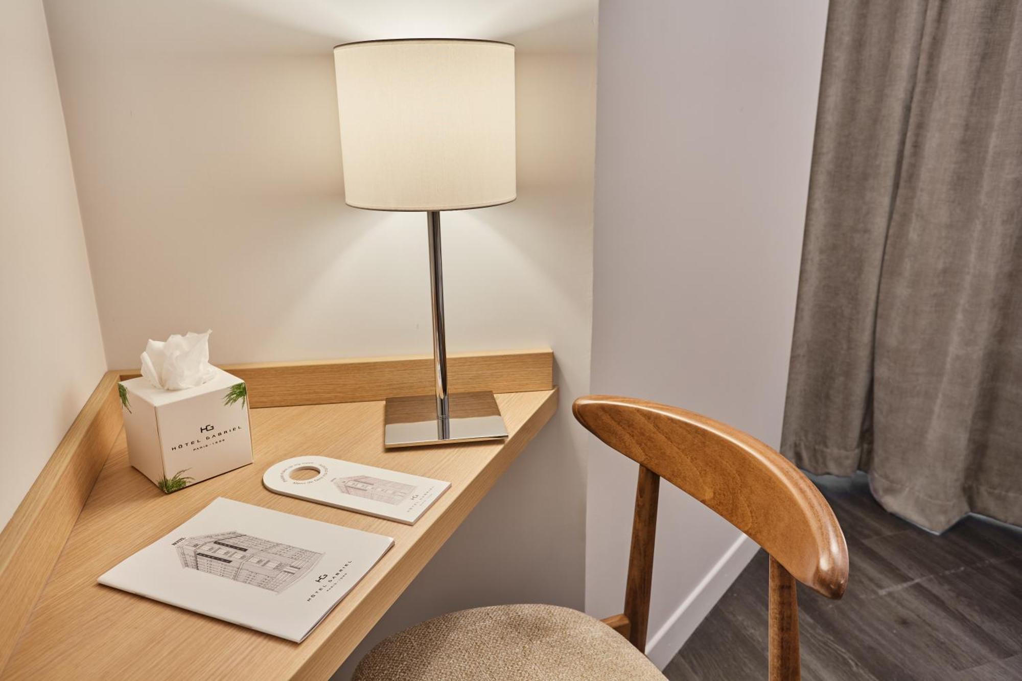Hotel Gabriel Issy Paris Bagian luar foto
